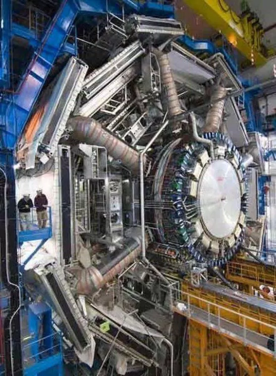 Máy gia tốc hạt LHC sẽ chứng kiến ​​nhiều tiến bộ lớn trong vật lý lượng tử (Nguồn: Internet)