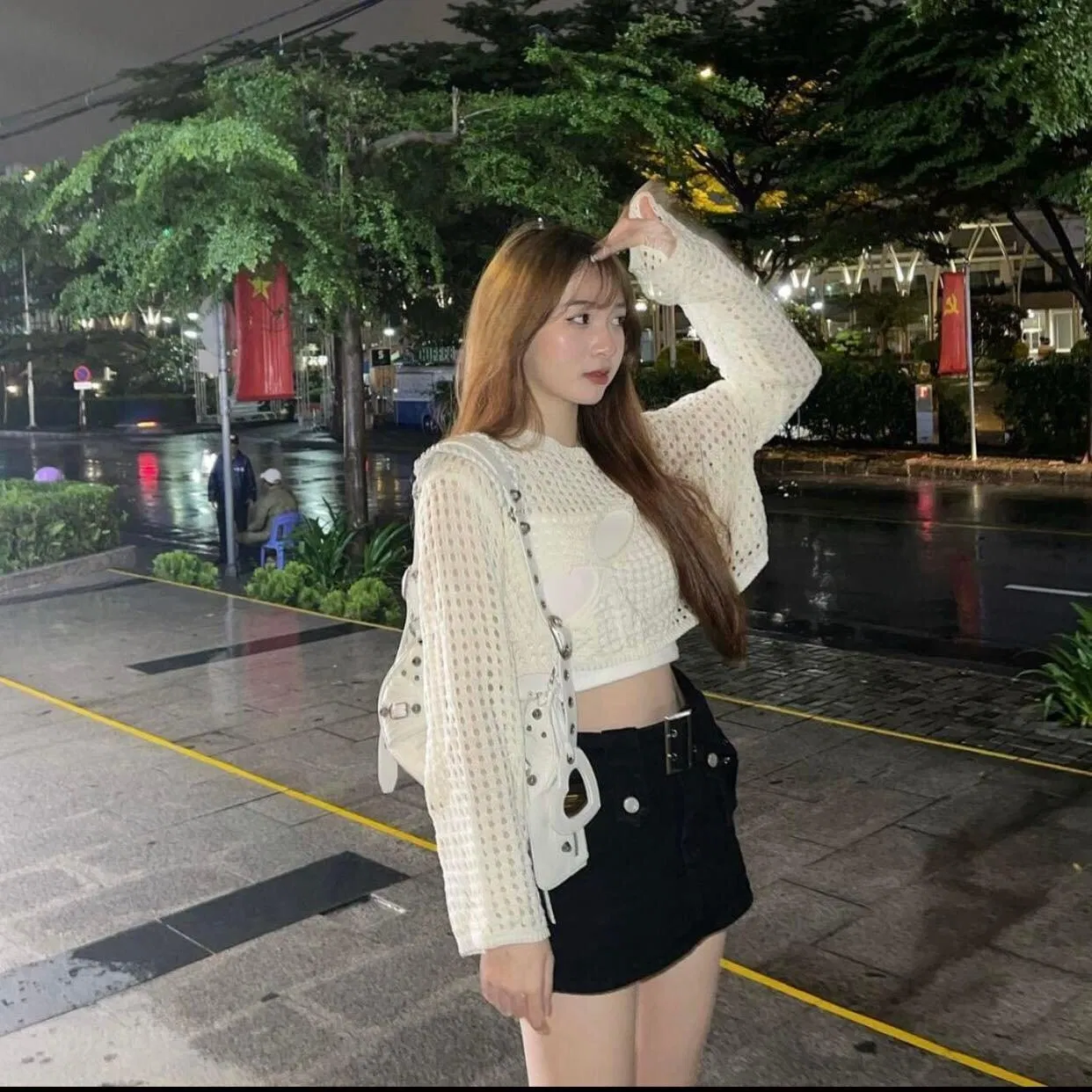 Phối đồ với áo lưới sao cho đẹp(Nguồn: Internet)