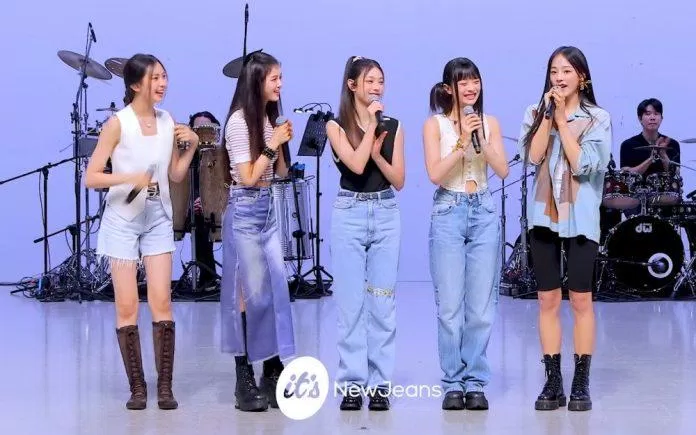 NewJeans được tán thưởng vì hát live xuất sắc và ngoại hình hoàn hảo Danielle Newjeans Hanni NewJeans hát live Hồ sơ NewJeans Hyein NewJeans NEWJEANS NewJeans live NewJeans voice ngoại hình thành viên Newjeans xuất sắc