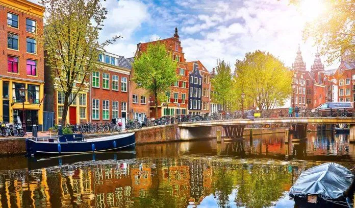 Thành phố Amsterdam, Hà Lan (Ảnh: Internet) Thành phố Amsterdam, Hà Lan (Ảnh: Internet)