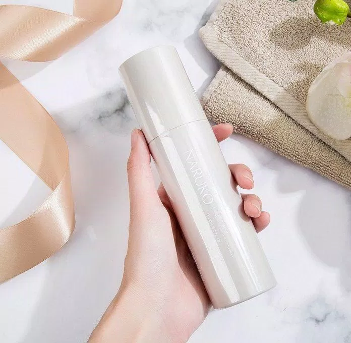 Nước hoa hồng Naruko Taiwan Magnolia Brightening And Firming Toner EX (ảnh: internet)