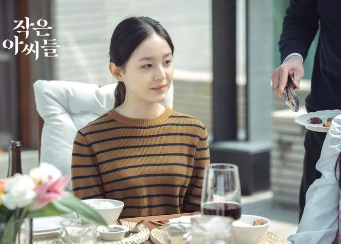 Park Ji Hu trong vai Oh In