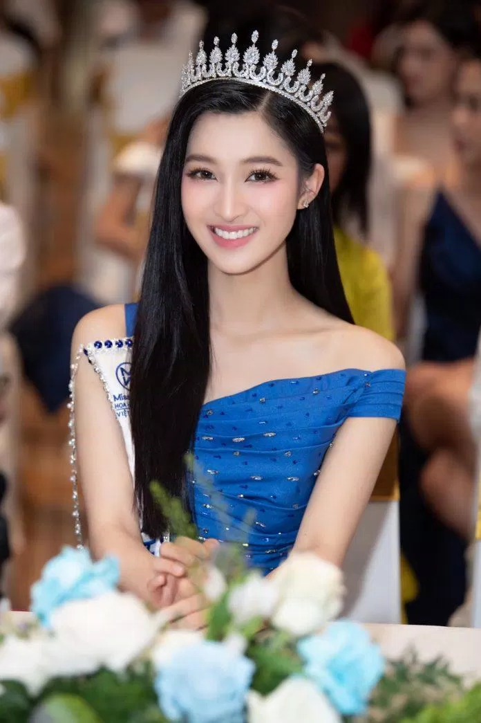 Nhiều khán giả nuối tiếc vì cho rằng với gương mặt đẹp không tì vết như vậy, cô có thể đạt thành tích cao hơn nếu lựa chọn thi Hoa hậu Việt Nam