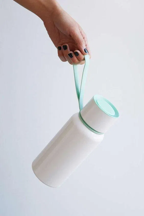 Bình giữ nhiệt cho bạn gái thường được thiết kế màu pastel cực xinh. (Nguồn ảnh: Internet)