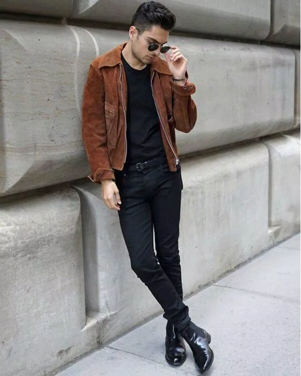 Phối quần jean bó với Chelsea boot(Nguồn: Internet)