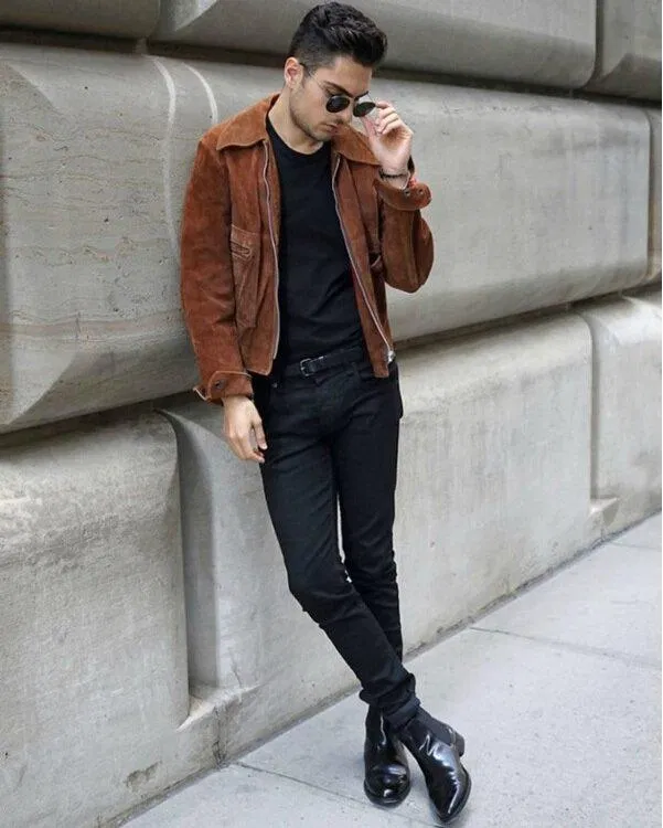 Phối quần jean bó với Chelsea boot(Nguồn: Internet)
