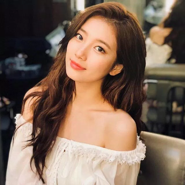 Vị trí quán quân trong dàn idol đi diễn năm nay phải dành cho cô nàng Suzy (Ảnh: Internet) Vị trí quán quân trong dàn idol đi diễn năm nay phải dành cho cô nàng Suzy (Ảnh: Internet)
