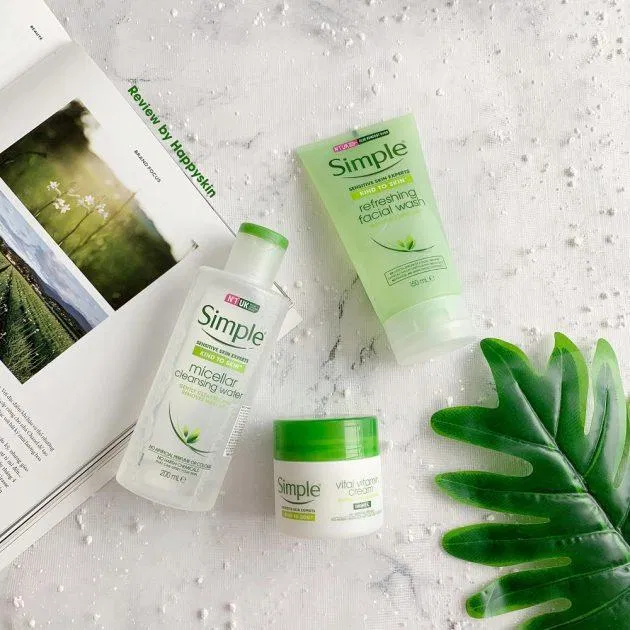 Tuy các sản phẩm của thương hiệu Simple chưa được đa dạng nhưng vẫn đủ các sản phẩm cho routinskincare chihs (Ảnh: internet)