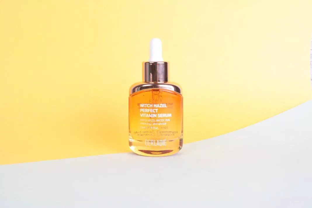 Tinh chất Derladie Witch Hazel Perfect Vitamin Serum (ảnh: internet)