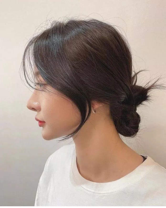 Kiểu tóc búi thấp lả lơi đậm phong cách Hàn Quốc