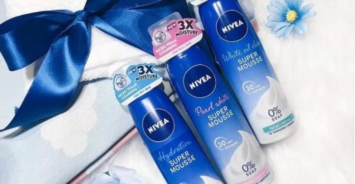 Sữa rửa mặt Nivea White Oil Clear Super Mousse tạo bọt giúp sạch sâu (nguồn: Internet) Sữa rửa mặt Nivea White Oil Clear Super Mousse tạo bọt giúp sạch sâu (nguồn: Internet)