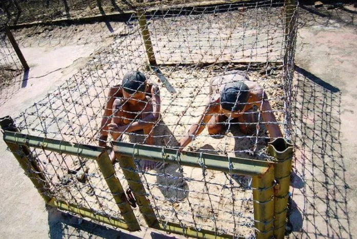 Hình ảnh phục dựng cảnh tra tấn ở nhà tù Phú Quốc (Nguồn: Internet)