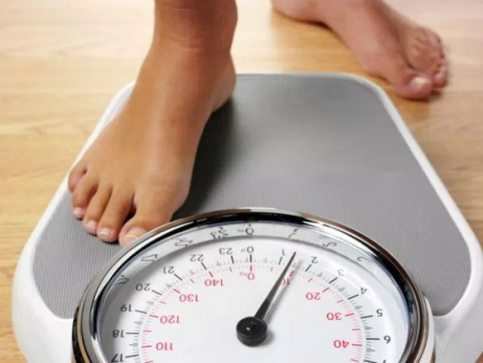 Sụt cân không rõ nguyên nhân có thể là triệu chứng ung thư túi mật (Nguồn: Internet)