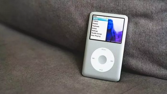 Máy nghe nhạc iPod một thời phổ biến nay đã bị khai tử (Ảnh: Internet)