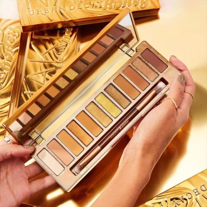 Bảng mắt Urban Decay Naked Honey Eyeshadow Palette. (Nguồn: Internet).