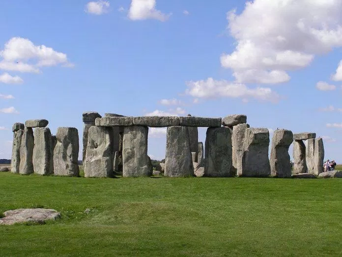 Vòng tròn khổng lồ bằng đá - công trình bí ẩn nhất hành tinh (Nguồn: Internet)