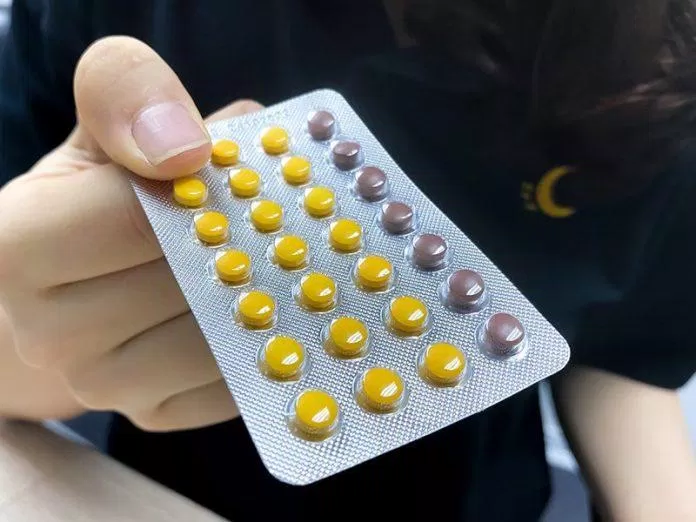 Sử dụng thuốc tránh thai làm giảm nguy cơ mắc ung thư buồng trứng (Ảnh: Internet)