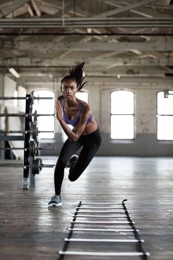 Muốn đốt mỡ không thể không nhắc đến HIIT. (Nguồn ảnh: Internet) Muốn đốt mỡ không thể không nhắc đến HIIT. (Nguồn ảnh: Internet)