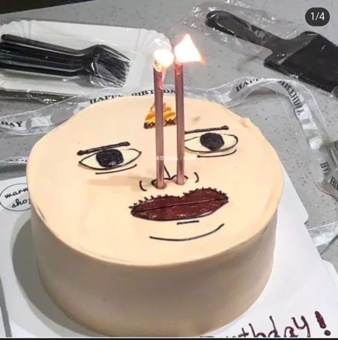 Ảnh bánh sinh nhật độc lạ, hài hước. (Ảnh: Internet)