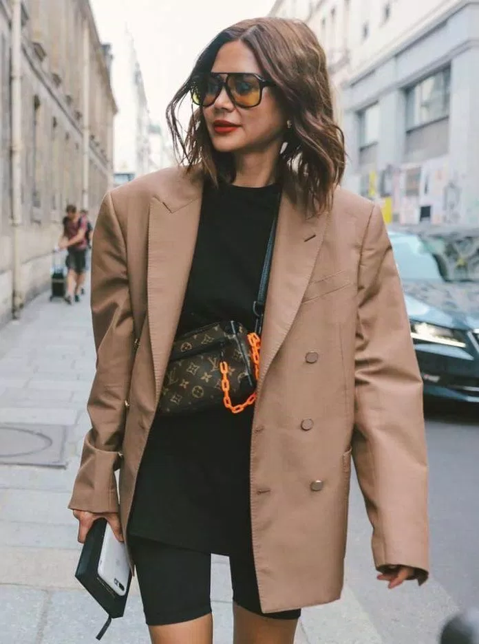 Áo blazer phối quần short thời thượng
