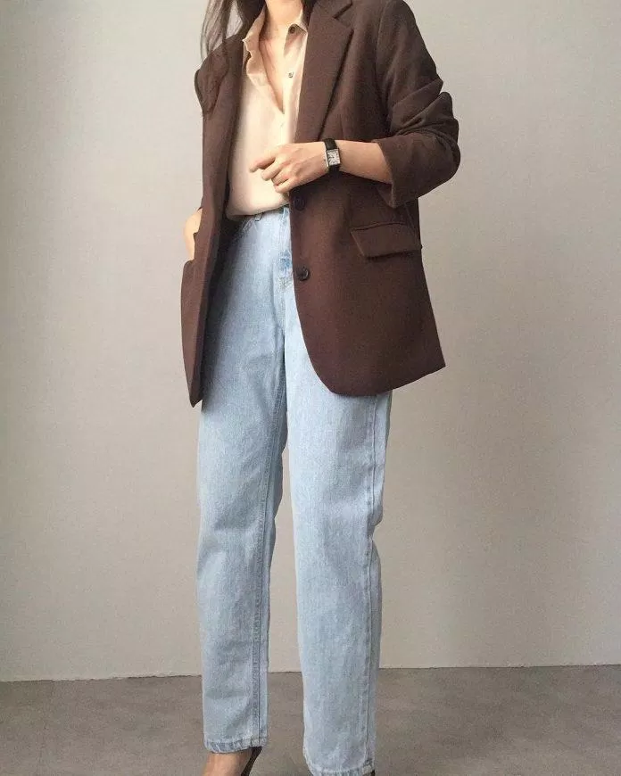 Áo vest blazer phối với quần jean (Nguồn: Internet)