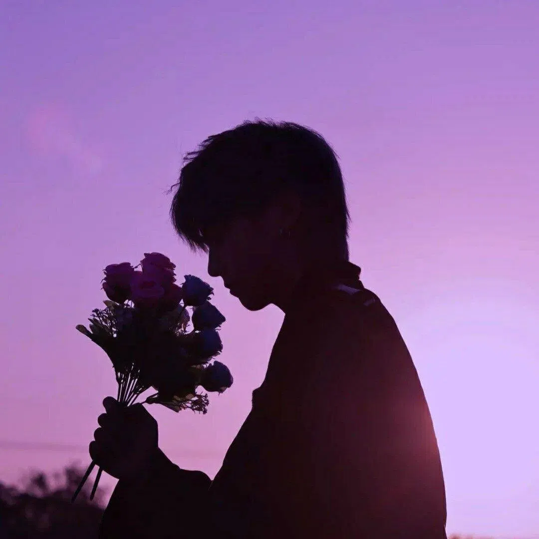 Avatar buồn cho nam mới nhất 2022 (Ảnh: Internet)