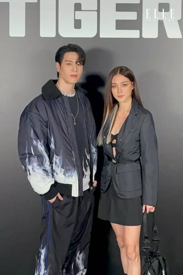 hai đại diện Châu Á cho thương hiệu Onitsuka Tiger trong show diễn thời trang tại Milan (ảnh: Internet)