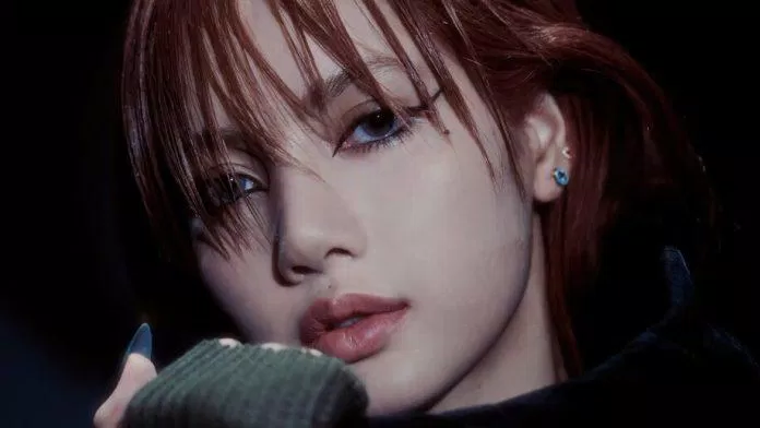 Lời bài hát của Lisa cũng chứa tên thương hiệu cô làm đại sứ Lời bài hát của Lisa cũng chứa tên thương hiệu cô làm đại sứ