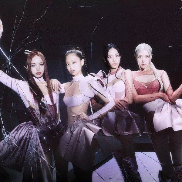 BLACKPINK trong Pink Venom (Ảnh: Internet)