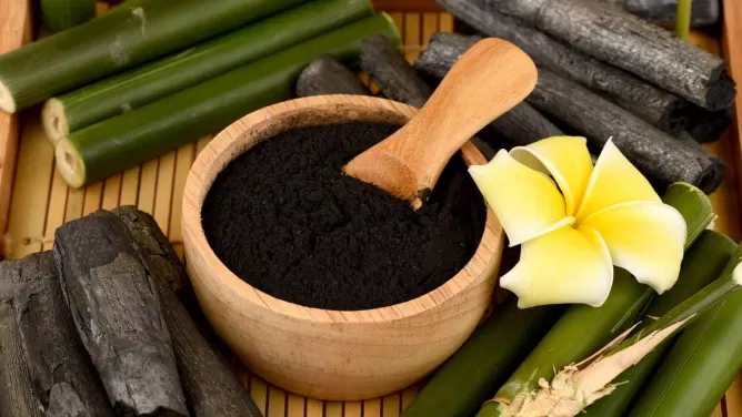 5 tips làm đẹp cực đỉnh để nàng “mặt mộc‘’ vẫn xinh đẹp, rạng ngời - Kiến thức mới 2024 10 Tinh than tre-chất làm trắng răng tự nhiên, an toàn (Nguồn: Internet)