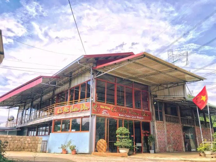 Nhà hàng Cá Hồi Vườn Đào (Nguồn: Internet)