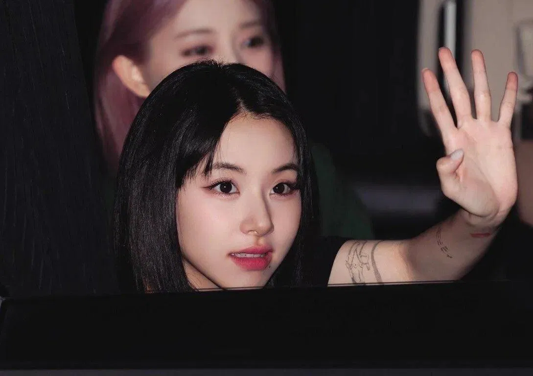 Chaeyoung TWICE là nữ idol có rất nhiều hình xăm. (Ảnh: Internet)
