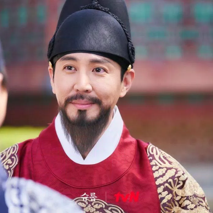 Choi Won Young trong vai Vua Lee Ho.  Ảnh: Internet
