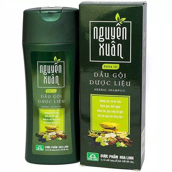 Dầu gội dược liệu Nguyên Xuân (Ảnh: Internet)