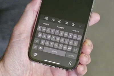 Bàn phím của iPhone 12 Pro (Ảnh: Internet) Bàn phím của iPhone 12 Pro (Ảnh: Internet)