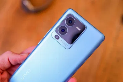 Các cạnh cong mềm mại và bề mặt lưng được làm mờ (Ảnh: Internet) Các cạnh cong mềm mại và bề mặt lưng được làm mờ (Ảnh: Internet)
