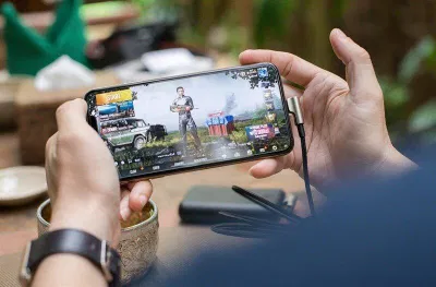 Điện thoại có thể chơi game khá tốt (Ảnh: Internet) Điện thoại có thể chơi game khá tốt (Ảnh: Internet)