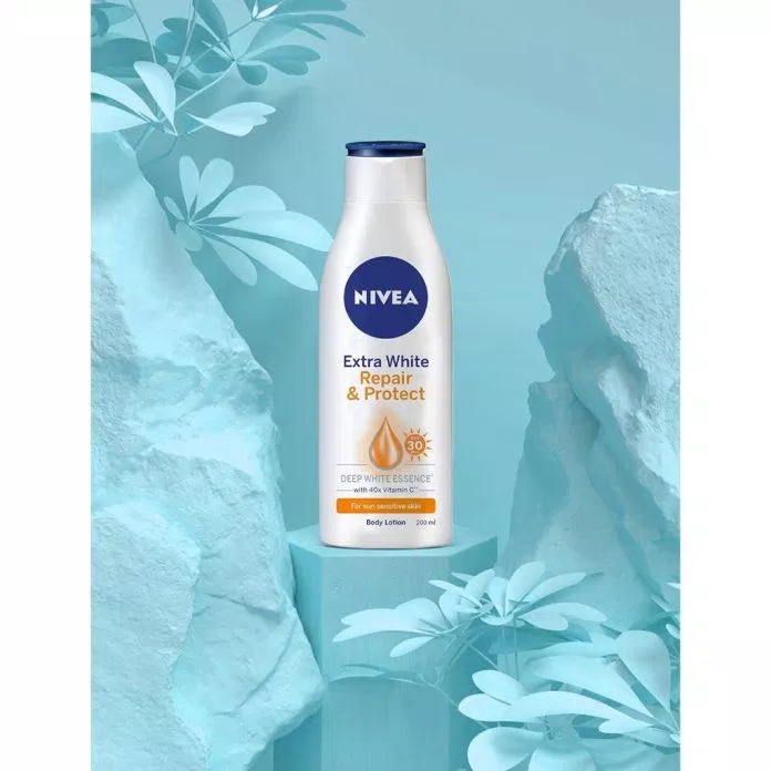 Sữa dưỡng thể dưỡng trắng NIVEA ban ngày giúp phục hồi & chống nắng SPF30 ( Nguồn: Internet )