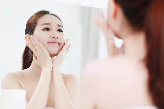 Đường đóng vai trò quan trọng đối với quá trình lão hóa da (Ảnh: Internet) Đường đóng vai trò quan trọng đối với quá trình lão hóa da (Ảnh: Internet)