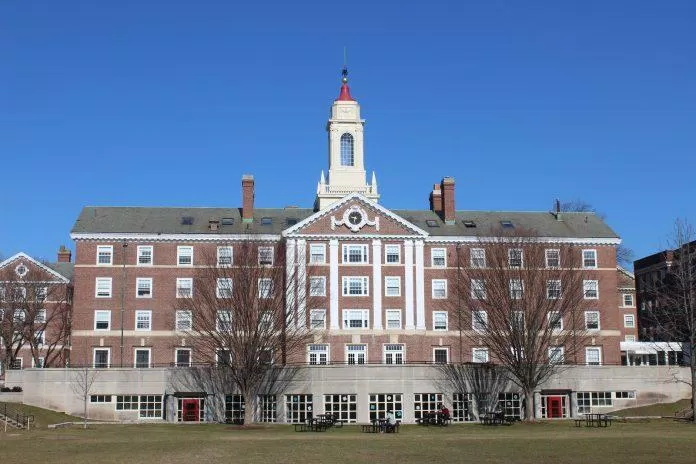 Đại học Harvard (Ảnh: Internet) Đại học Harvard (Ảnh: Internet)