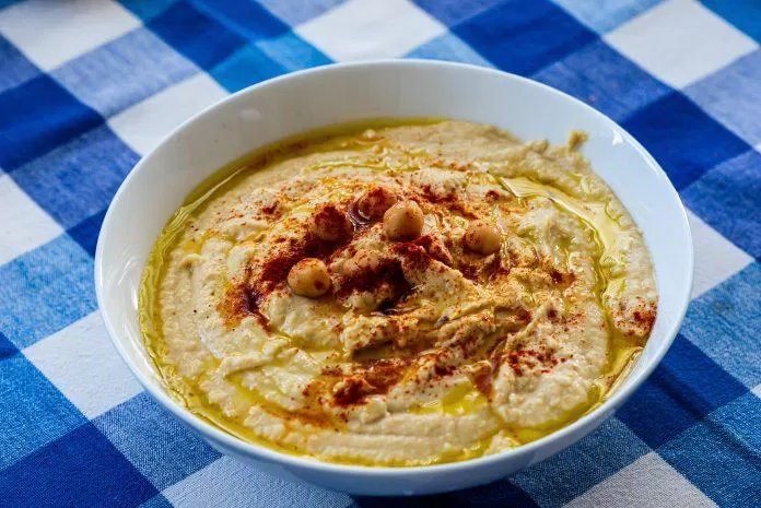 Hummus chứa nhiều natri và chất bảo quản không tốt cho sức khỏe (Ảnh: Internet) Hummus chứa nhiều natri và chất bảo quản không tốt cho sức khỏe (Ảnh: Internet)