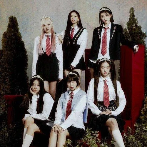 IVE đột phá cùng LOVE DIVE (Ảnh: Internet)