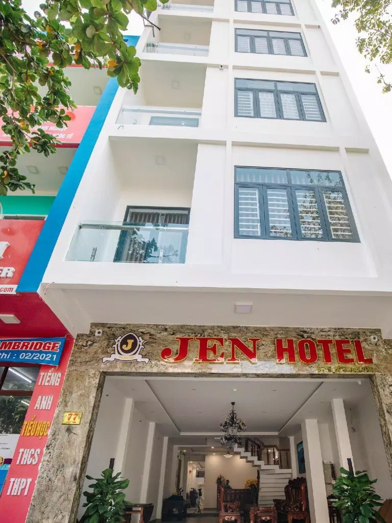 Bên ngoài khách sạn Jen Hotel (Nguồn: Internet)