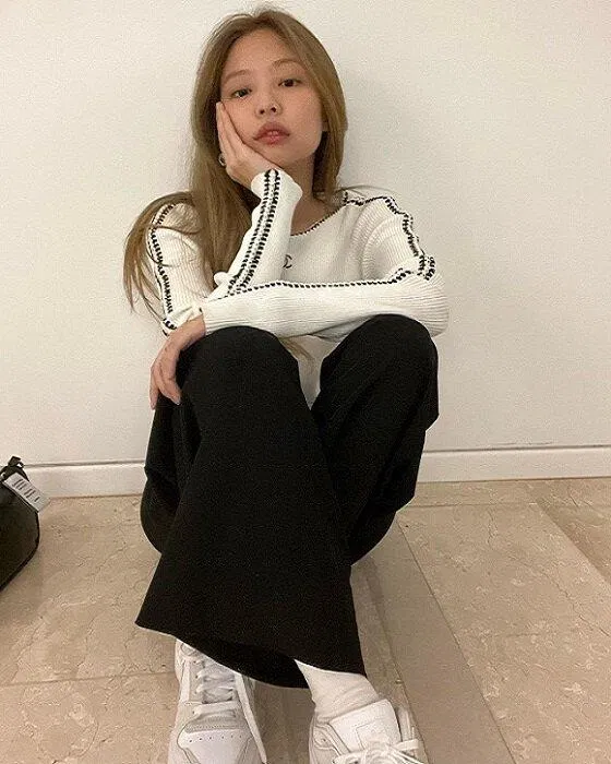 Dù là kiểu basic nhưng vẫn thời thượng