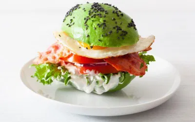 Keto với bơ quả - sự kết hợp hoàn hảo (Ảnh: Internet) Keto với bơ quả - sự kết hợp hoàn hảo (Ảnh: Internet)