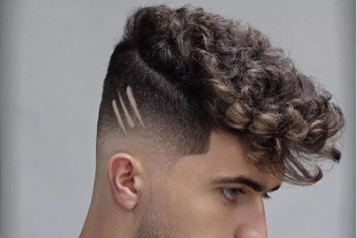 Kiểu tóc mohican mái dài. (Ảnh: Internet)