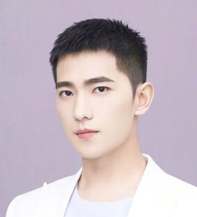 Kiểu tóc Mohican ngắn. (Ảnh: Internet) Kiểu tóc Mohican ngắn. (Ảnh: Internet)