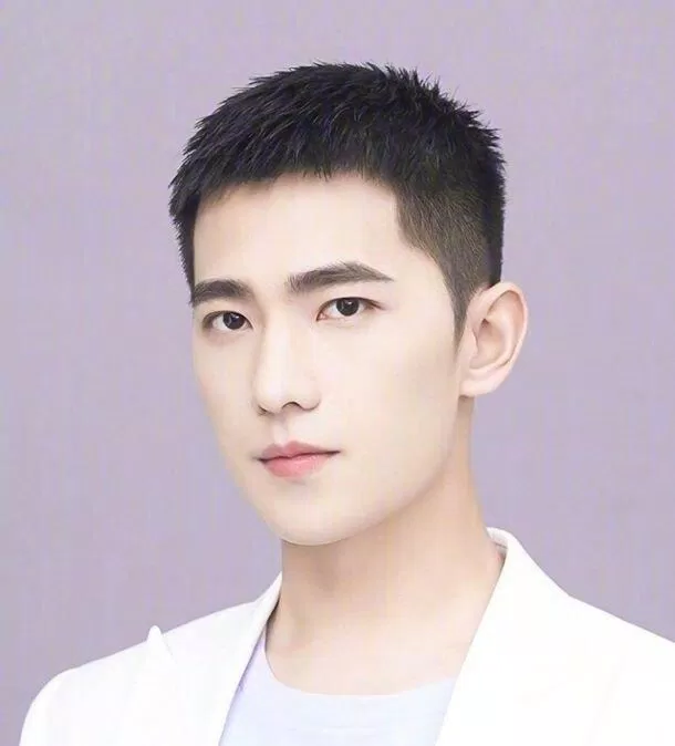Kiểu tóc Mohican ngắn. (Ảnh: Internet) Kiểu tóc Mohican ngắn. (Ảnh: Internet)