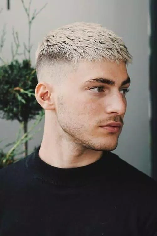 Kiểu tóc Mohican ngắn. (Ảnh: Internet)