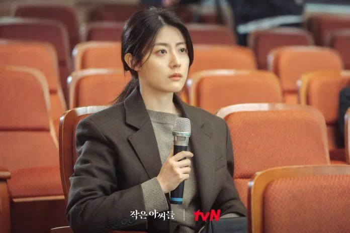 In Kyung- Nữ phóng viên luôn hết mình với công việc (Ảnh: Internet)
